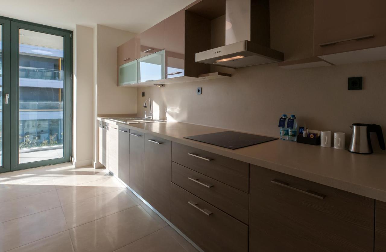 The Superior Living Batisehir Apartment Istanbul Exterior photo